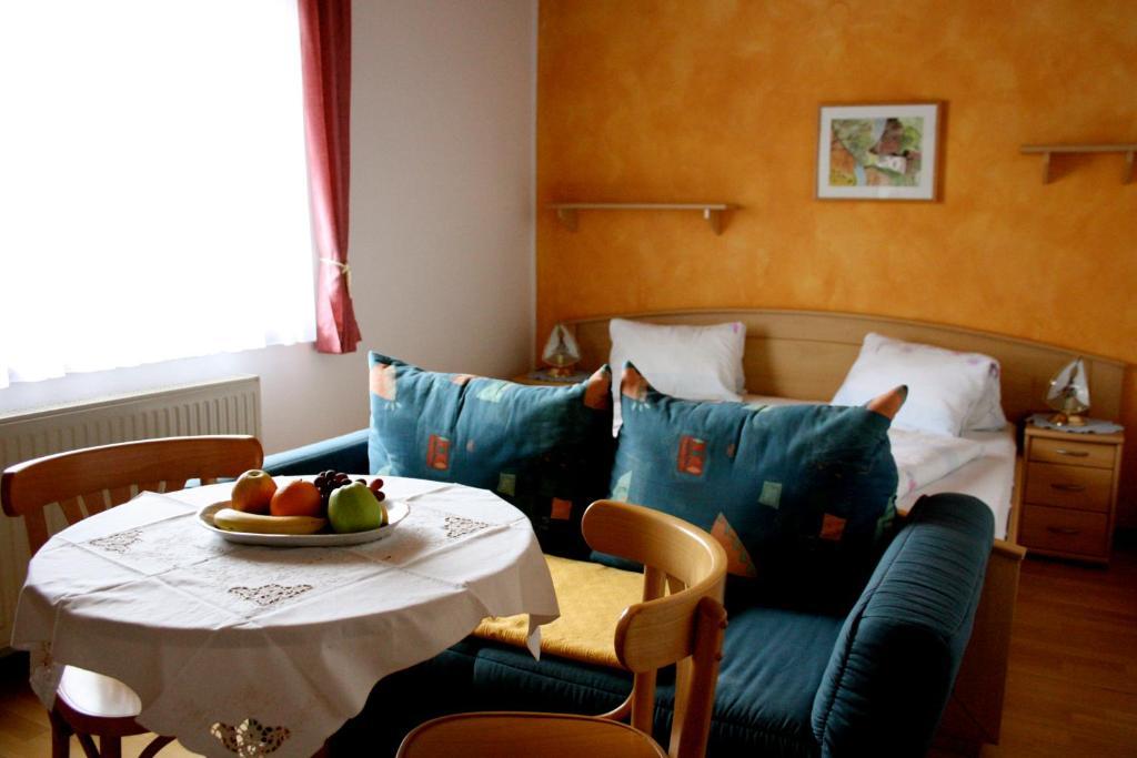 Pension Windinger Schiefling am See Ruang foto
