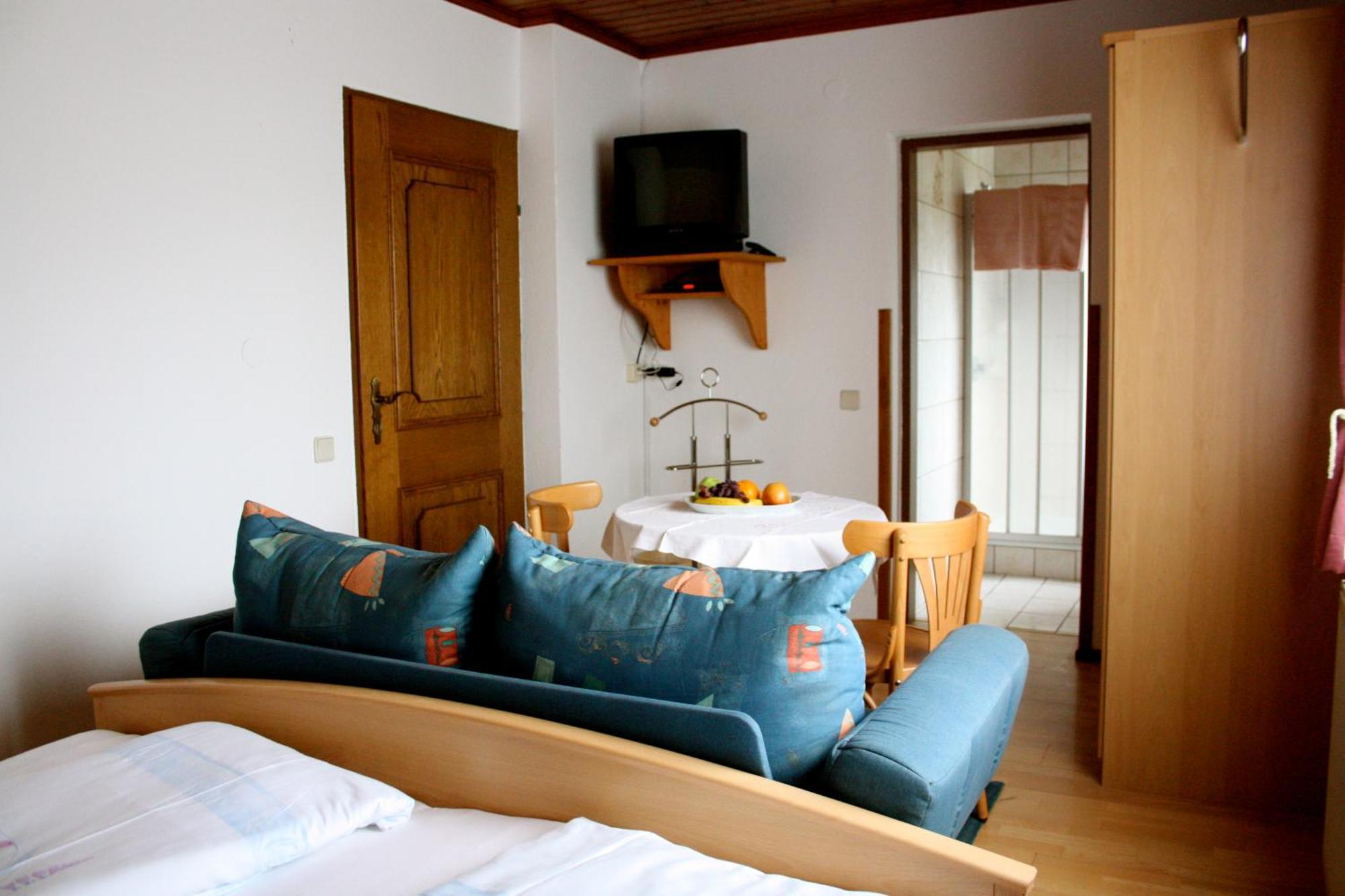 Pension Windinger Schiefling am See Bagian luar foto