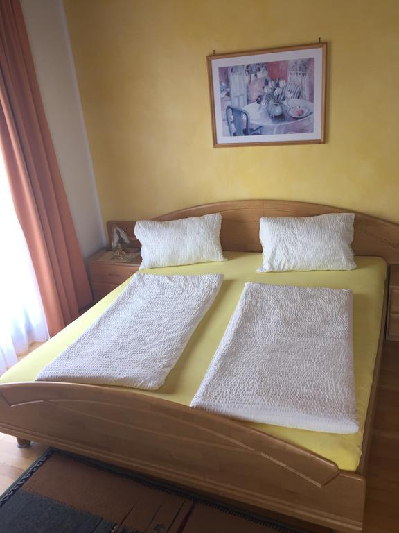 Pension Windinger Schiefling am See Bagian luar foto